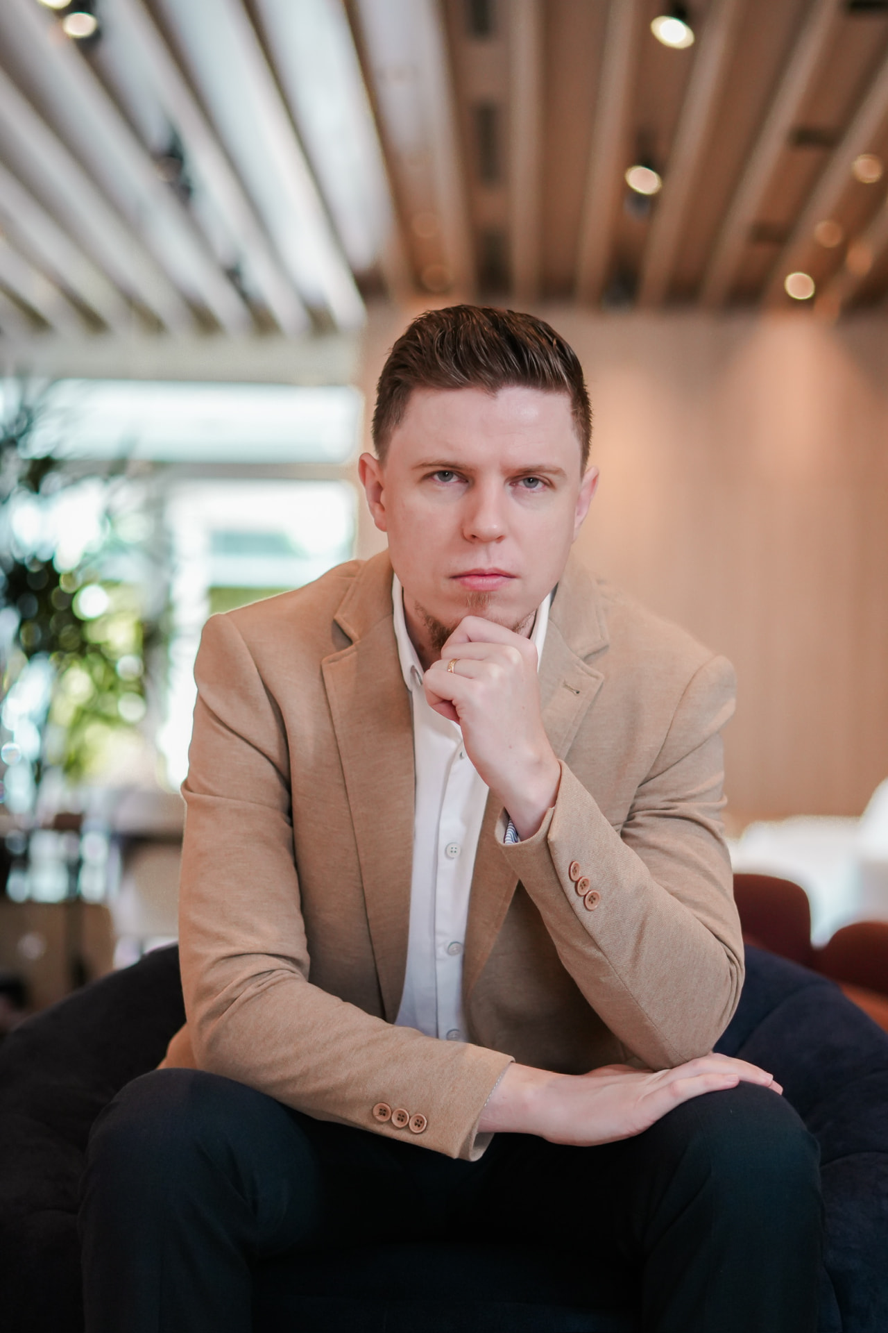 Leonardo Froese: SOBRE MIM